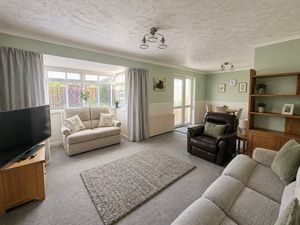 Photo 11- click for photo gallery